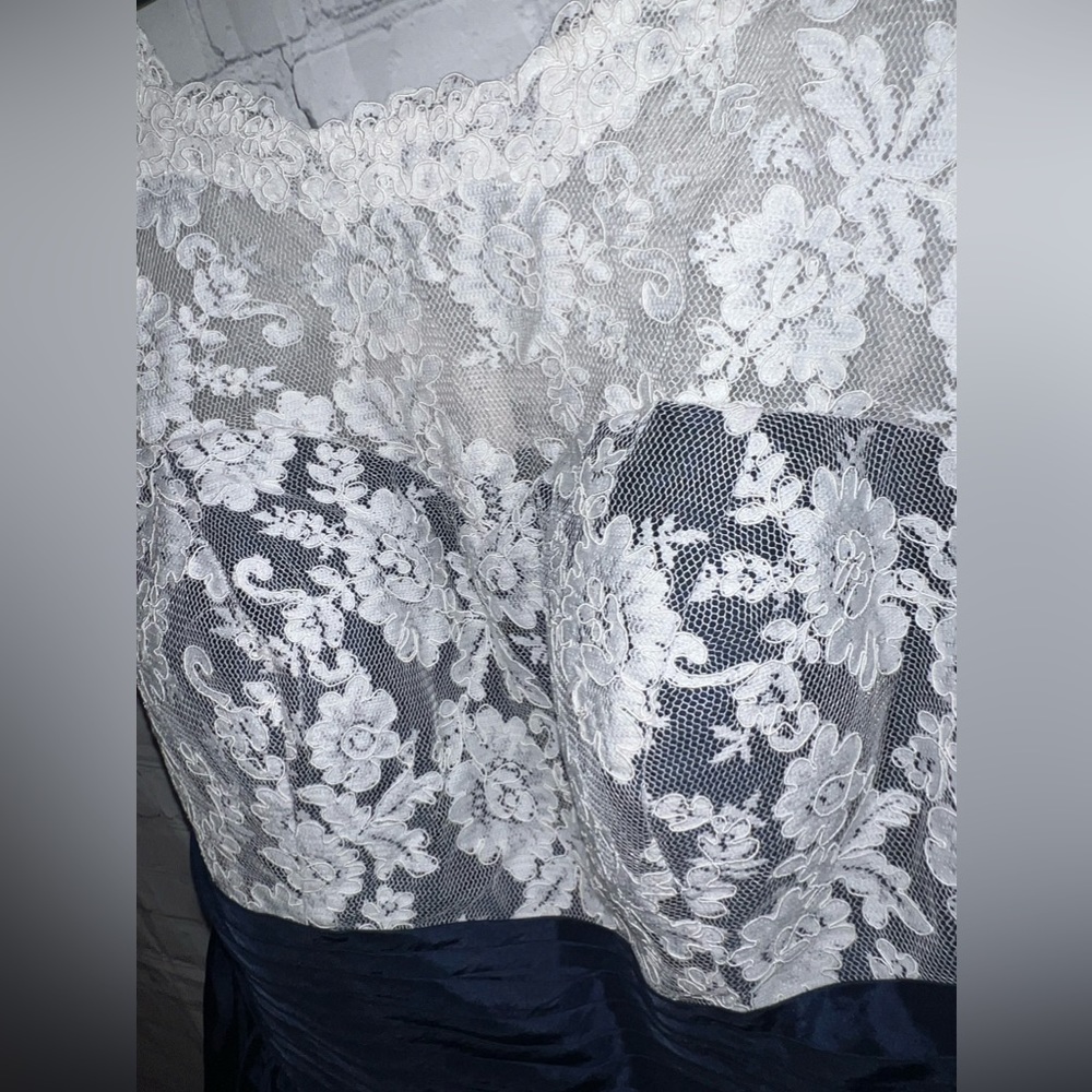 Lanting Bride Dark Blue & White Floral Fluffy Wedding Bridesmaids dress size XL - Picture 3 of 10